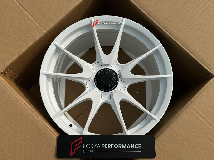 Buy Now 19 INCH FORGED WHEELS RIMS for PORSCHE 911 997 GT3 2007 and upgrade car parts from SIR Tuning at the Best Price. Headlights, Tail lights, Bodykits, Navigations, wheels and more - Fast & Free Shipping within Europe, US & Worldwide.