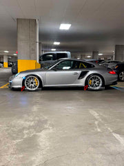 Buy Now 19 INCH CENTERLOCK FORGED WHEELS RIMS for PORSCHE 911 997.2 GT2 RS 2011 and upgrade car parts from SIR Tuning at the Best Price. Headlights, Tail lights, Bodykits, Navigations, wheels and more - Fast & Free Shipping within Europe, US & Worldwide.