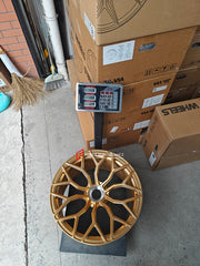 Buy Now 20 21 INCH CENTERLOCK FORGED WHEELS RIMS for PORSCHE 911 992.2 GT3 2025 and upgrade car parts from SIR Tuning at the Best Price. Headlights, Tail lights, Bodykits, Navigations, wheels and more - Fast & Free Shipping within Europe, US & Worldwide.