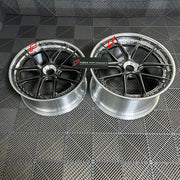 Buy Now 21 22 INCH CENTERLOCK FORGED WHEELS RIMS for PORSCHE 911 992.1 TARGA 4 GTS 2022 and upgrade car parts from SIR Tuning at the Best Price. Headlights, Tail lights, Bodykits, Navigations, wheels and more - Fast & Free Shipping within Europe, US & Worldwide.