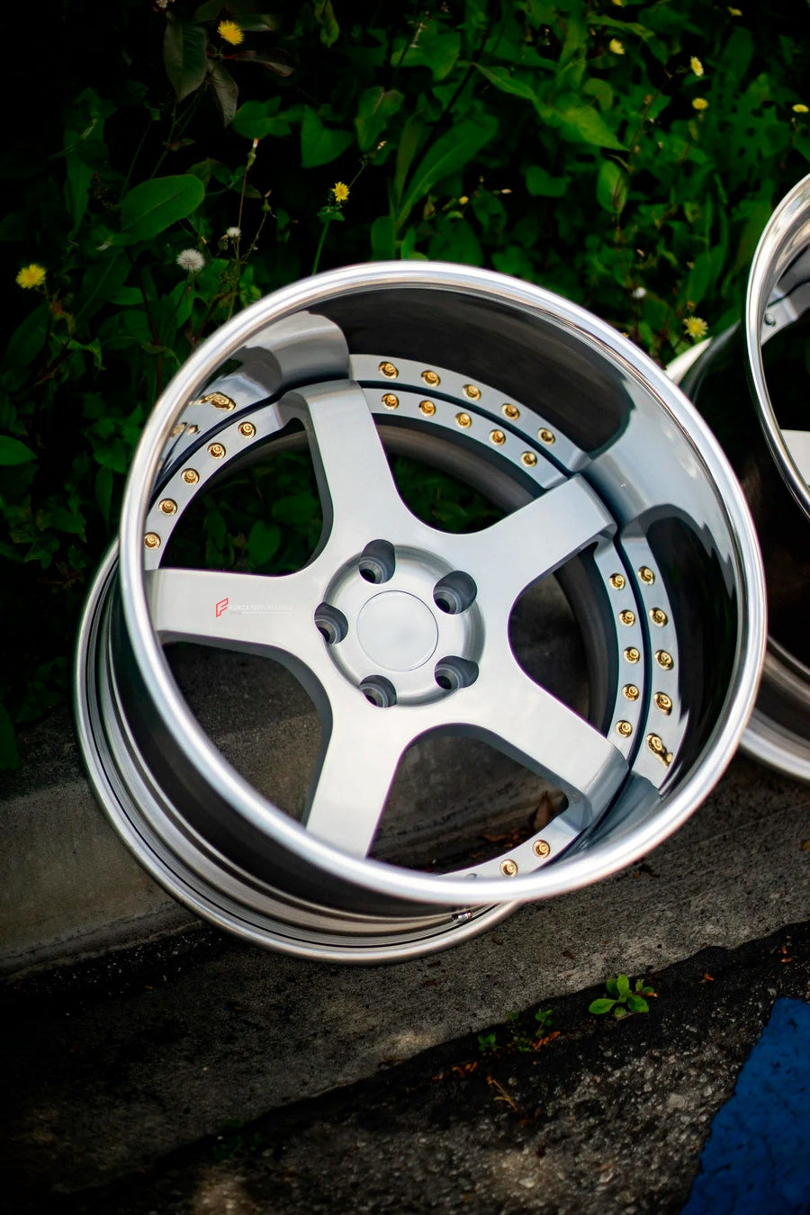 Buy Now 3-Piece FORGED WHEELS FOR ALL MODELS BF-11 and upgrade car parts from SIR Tuning at the Best Price. Headlights, Tail lights, Bodykits, Navigations, wheels and more - Fast & Free Shipping within Europe, US & Worldwide.