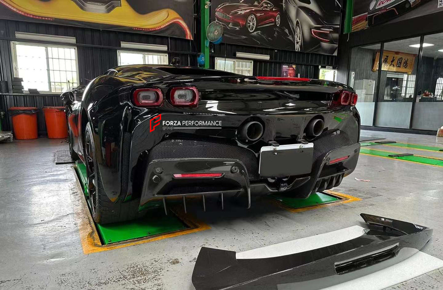 Buy Now DRY CARBON TRUNK SPOILER for FERRARI SF90 STRADALE and upgrade car parts from SIR Tuning at the Best Price. Headlights, Tail lights, Bodykits, Navigations, body kit and more - Fast & Free Shipping within Europe, US & Worldwide.