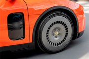 Buy Now FORGED WHEELS RIMS for FERRARI LUCE and upgrade car parts from SIR Tuning at the Best Price. Headlights, Tail lights, Bodykits, Navigations, wheels and more - Fast & Free Shipping within Europe, US & Worldwide.