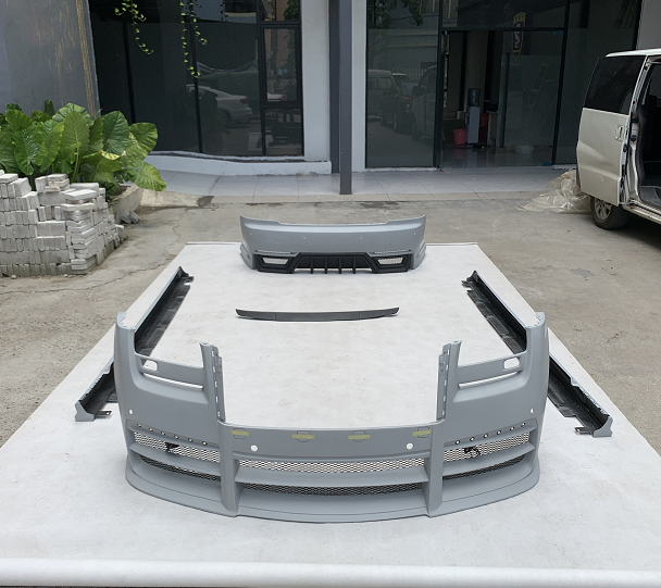 Buy Now BODY KIT for ROLLS ROYCE GHOST RR4 2009 - 2014 and upgrade car parts from SIR Tuning at the Best Price. Headlights, Tail lights, Bodykits, Navigations, body kit and more - Fast & Free Shipping within Europe, US & Worldwide.
