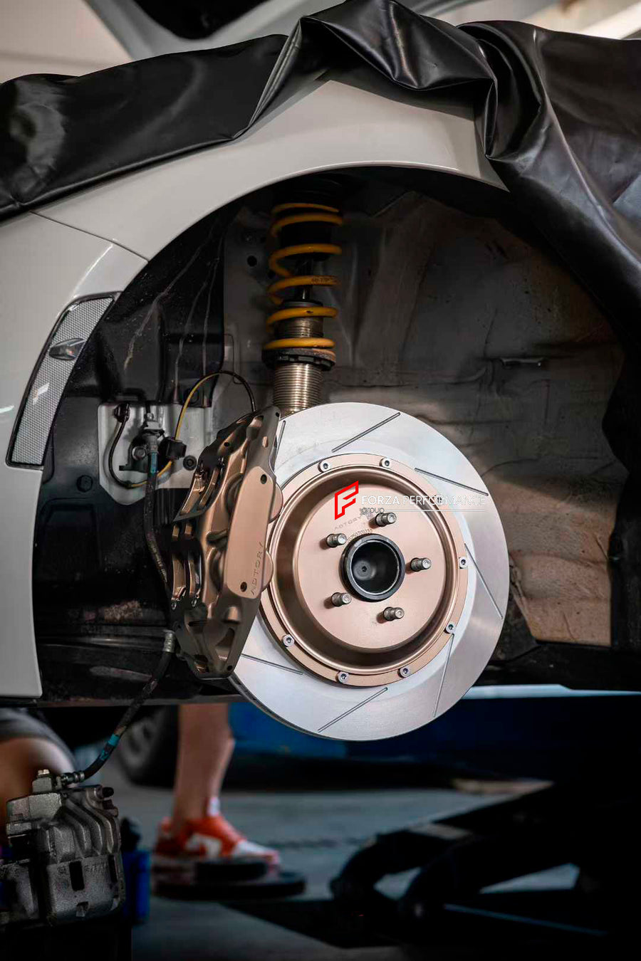 Buy Now ADTORY X FORZA PERFORMANCE RACE BIG BRAKE KIT BBK for TOYOTA GR86 ZN8 ZD8 2021+ and upgrade car parts from SIR Tuning at the Best Price. Headlights, Tail lights, Bodykits, Navigations, BIG BRAKE KIT and more - Fast & Free Shipping within Europe, US & Worldwide.