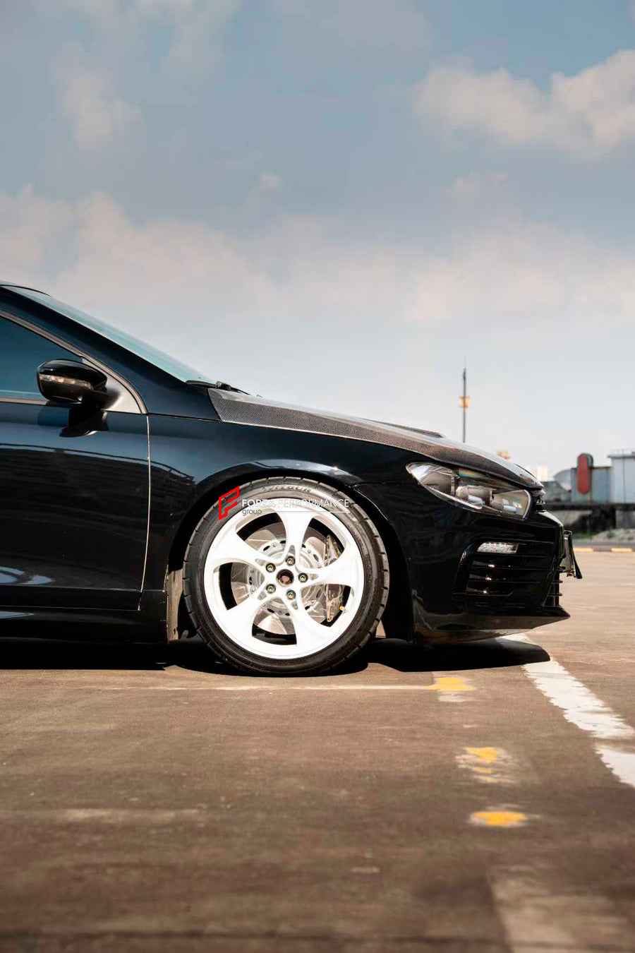 Buy Now ADTORY X FORZA PERFORMANCE RACE BIG BRAKE KIT BBK for VOLKSWAGEN SCIROCCO 3 FACELIFT 2014 - 2017 and upgrade car parts from SIR Tuning at the Best Price. Headlights, Tail lights, Bodykits, Navigations, BIG BRAKE KIT and more - Fast & Free Shipping within Europe, US & Worldwide.