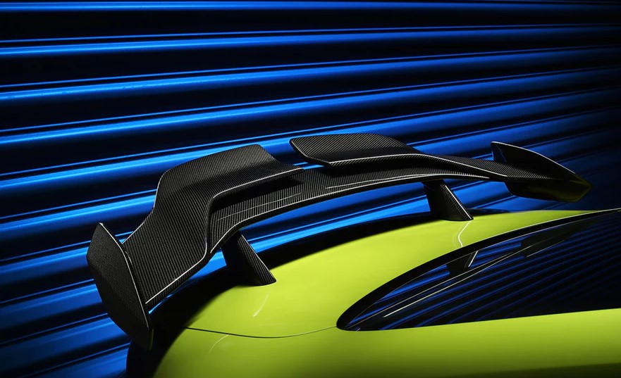 Buy Now CARBON FIBER TRUNK SPOILER for BMW M4 G82 2020+ BKSS STYLE and upgrade car parts from SIR Tuning at the Best Price. Headlights, Tail lights, Bodykits, Navigations, body kit and more - Fast & Free Shipping within Europe, US & Worldwide.