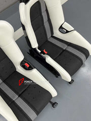 Buy Now CARBON BUCKET SEATS LWCB for PORSCHE 911 992.1 CARRERA 4 GTS and upgrade car parts from SIR Tuning at the Best Price. Headlights, Tail lights, Bodykits, Navigations, Car Seats and more - Fast & Free Shipping within Europe, US & Worldwide.
