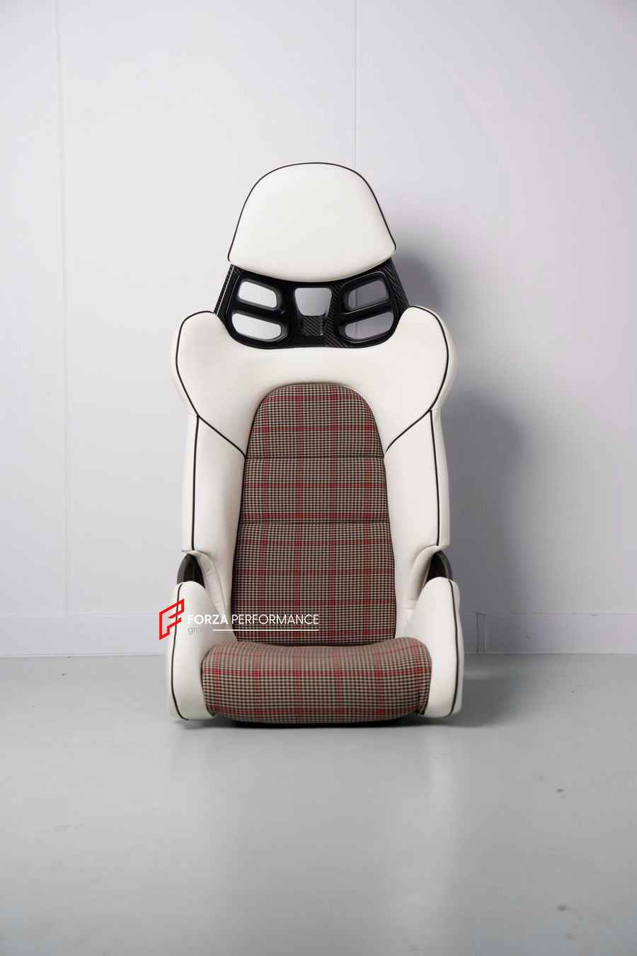 Buy Now CARBON BUCKET SEATS LWCB for PORSCHE 911 992.2 CARRERA T | S and upgrade car parts from SIR Tuning at the Best Price. Headlights, Tail lights, Bodykits, Navigations, Car Seats and more - Fast & Free Shipping within Europe, US & Worldwide.