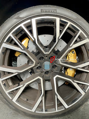 Buy Now CARBON CERAMIC BBK BIG BRAKE KIT for BMW X5M F95 2019 - 2023 and upgrade car parts from SIR Tuning at the Best Price. Headlights, Tail lights, Bodykits, Navigations, BIG BRAKE KIT and more - Fast & Free Shipping within Europe, US & Worldwide.