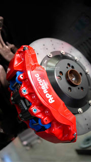 Buy Now CARBON CERAMIC BBK BIG BRAKE KIT for MERCEDES BENZ AMG GT50 4 DOORS X290 2018+ and upgrade car parts from SIR Tuning at the Best Price. Headlights, Tail lights, Bodykits, Navigations, BIG BRAKE KIT and more - Fast & Free Shipping within Europe, US & Worldwide.