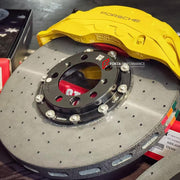 Buy Now CARBON CERAMIC BBK BIG BRAKE KIT for PORSCHE CAYENNE 9Y 2018 - 2023 and upgrade car parts from SIR Tuning at the Best Price. Headlights, Tail lights, Bodykits, Navigations, BIG BRAKE KIT and more - Fast & Free Shipping within Europe, US & Worldwide.