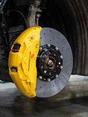 Buy Now CARBON CERAMIC BBK BIG BRAKE KIT for PORSCHE PANAMERA 972 2024+ and upgrade car parts from SIR Tuning at the Best Price. Headlights, Tail lights, Bodykits, Navigations, BIG BRAKE KIT and more - Fast & Free Shipping within Europe, US & Worldwide.