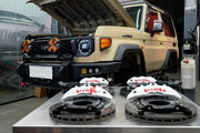 Buy Now CARBON CERAMIC BBK BIG BRAKE KIT for TOYOTA LAND CRUISER 70 SERIES LC71 2023+ and upgrade car parts from SIR Tuning at the Best Price. Headlights, Tail lights, Bodykits, Navigations, BIG BRAKE KIT and more - Fast & Free Shipping within Europe, US & Worldwide.