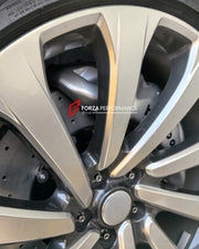 Buy Now CARBON CERAMIC BIG BRAKE KIT for LAND ROVER RANGE ROVER L460 2020+ and upgrade car parts from SIR Tuning at the Best Price. Headlights, Tail lights, Bodykits, Navigations, BIG BRAKE KIT and more - Fast & Free Shipping within Europe, US & Worldwide.