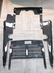 Buy Now CARBON ENGINE BAY PANELS for LAMBORGHINI GALLARDO COUPE 2003 - 2008 and upgrade car parts from SIR Tuning at the Best Price. Headlights, Tail lights, Bodykits, Navigations, body kit and more - Fast & Free Shipping within Europe, US & Worldwide.