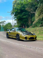 Buy Now CARBON HOOD BONNET for PORSCHE 996 GT3 RS 2004 and upgrade car parts from SIR Tuning at the Best Price. Headlights, Tail lights, Bodykits, Navigations, body kit and more - Fast & Free Shipping within Europe, US & Worldwide.