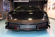 Buy Now CONVERSION BODY KIT for LAMBORGHINI GALLARDO FACELIFT 2009 - 2014 UPGRADE to SUPERTROFEO and upgrade car parts from SIR Tuning at the Best Price. Headlights, Tail lights, Bodykits, Navigations, body kit and more - Fast & Free Shipping within Europe, US & Worldwide.