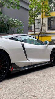 Buy Now DRY CARBON FIBER BODY KIT for MCLAREN GT 2020+ and upgrade car parts from SIR Tuning at the Best Price. Headlights, Tail lights, Bodykits, Navigations, body kit and more - Fast & Free Shipping within Europe, US & Worldwide.