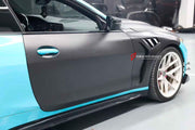 Buy Now DRY CARBON FRONT FENDERS REPLACEMENT for BMW M3 G80 G81 M4 G82 G83 2020+ and upgrade car parts from SIR Tuning at the Best Price. Headlights, Tail lights, Bodykits, Navigations, body kit and more - Fast & Free Shipping within Europe, US & Worldwide.