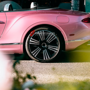 Buy Now FORGED WHEELS RIMS for BENTLEY CONTINENTAL GTC MULLINER IV 2025+ and upgrade car parts from SIR Tuning at the Best Price. Headlights, Tail lights, Bodykits, Navigations, wheels and more - Fast & Free Shipping within Europe, US & Worldwide.