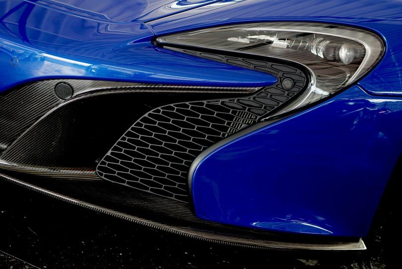 Buy Now HEADLIGHTS for McLaren 650S 675LT 12A3350CP and upgrade car parts from SIR Tuning at the Best Price. Headlights, Tail lights, Bodykits, Navigations, body kit and more - Fast & Free Shipping within Europe, US & Worldwide.