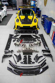 Buy Now CARBON REPLACEMENT PARTS for PORSCHE 911 992 GT3RS 2019+ and upgrade car parts from SIR Tuning at the Best Price. Headlights, Tail lights, Bodykits, Navigations, body kit and more - Fast & Free Shipping within Europe, US & Worldwide.