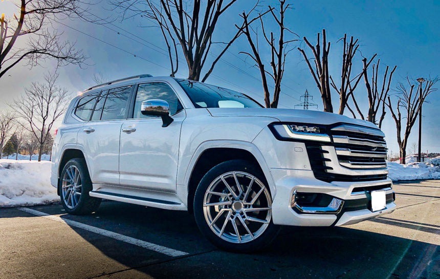 Buy Now 20 INCH FORGED WHEELS RIMS for TOYOTA LAND CRUISER 300 LC 300 and upgrade car parts from SIR Tuning at the Best Price. Headlights, Tail lights, Bodykits, Navigations, Gallery and more - Fast & Free Shipping within Europe, US & Worldwide.
