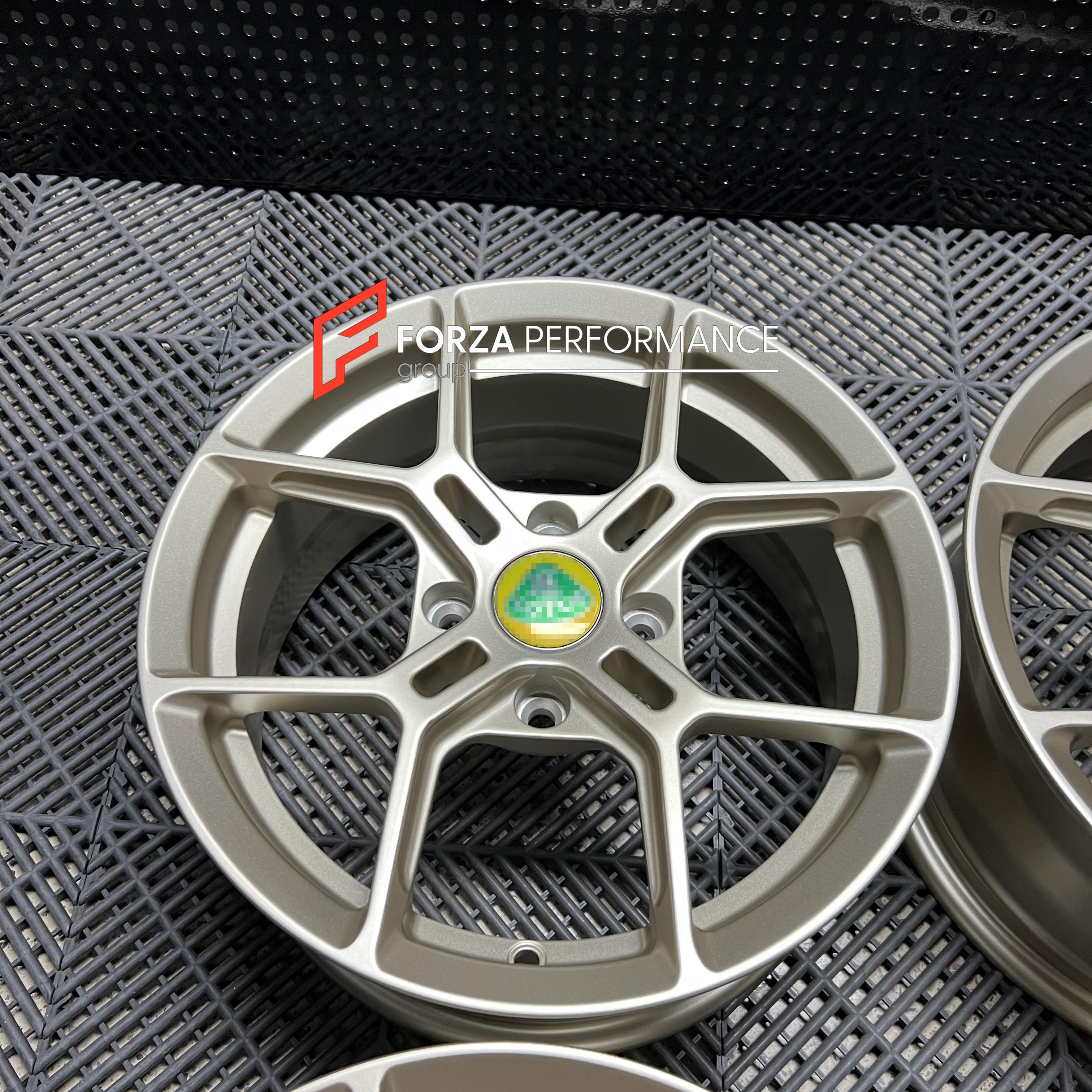 15 INCH FORGED WHEELS RIMS for LOTUS 7 CONTINUATION CAR WITH FORD CORTINA HUBS