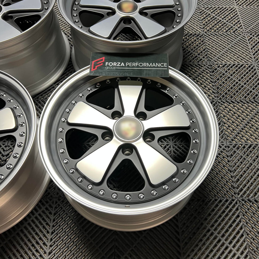 Buy Now 18 INCH FORGED WHEELS RIMS for PORSCHE 911 964 CARRERA 4 1990 and upgrade car parts from SIR Tuning at the Best Price. Headlights, Tail lights, Bodykits, Navigations, wheels and more - Fast & Free Shipping within Europe, US & Worldwide.