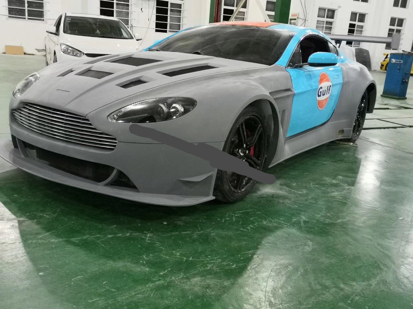 WIDE BODY KIT for ASTON MARTIN VANTAGE V12 GT3 2009 - 2018