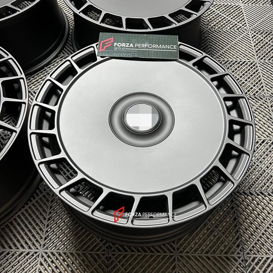 Buy Now 22 INCH FORGED WHEELS RIMS for LAND ROVER RANGE ROVER L460 2024 and upgrade car parts from SIR Tuning at the Best Price. Headlights, Tail lights, Bodykits, Navigations, wheels and more - Fast & Free Shipping within Europe, US & Worldwide.