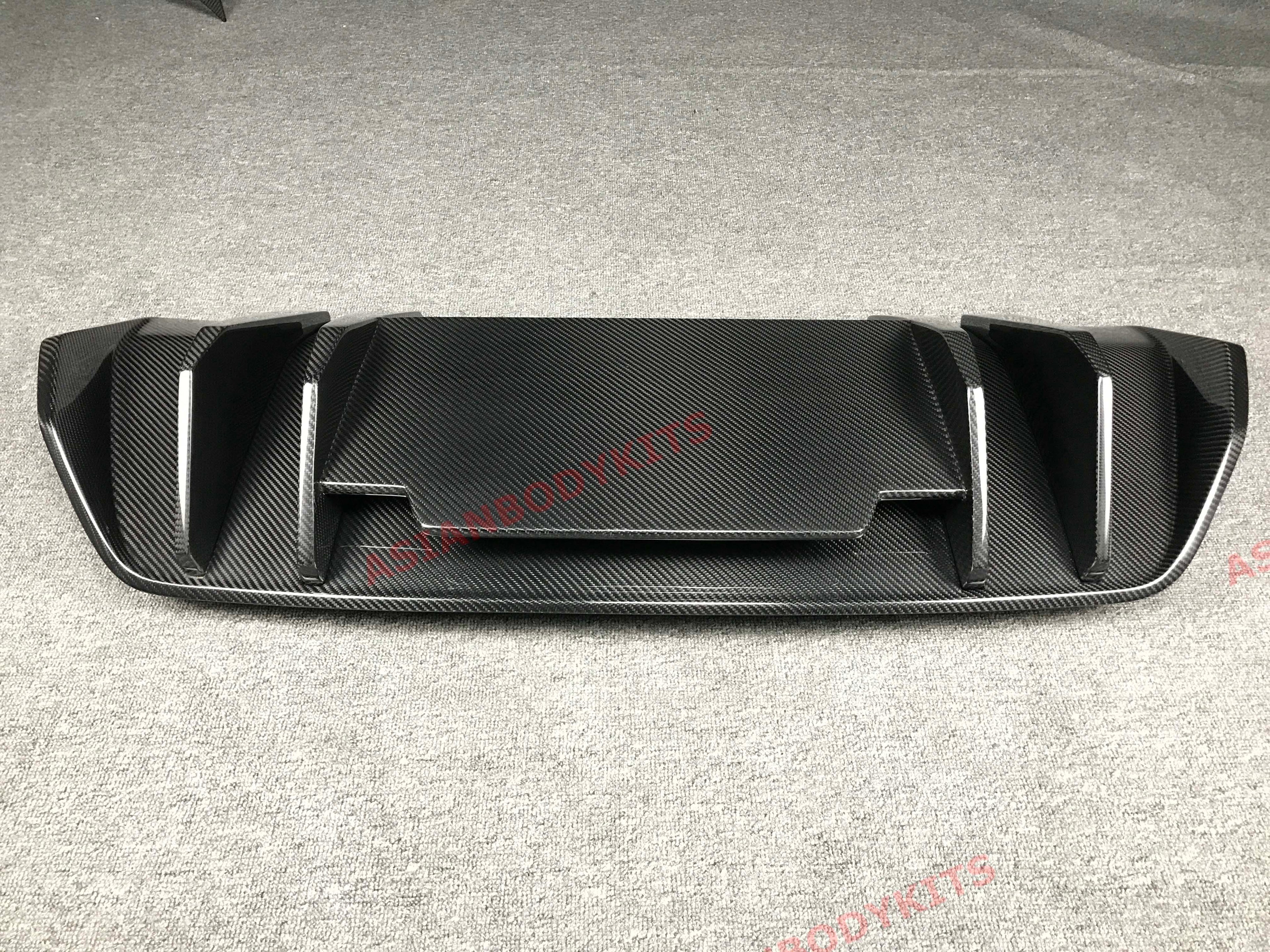 DRY CARBON FIBER REAR DIFFUSER for AUDI R8 4S 2015 - 2019
