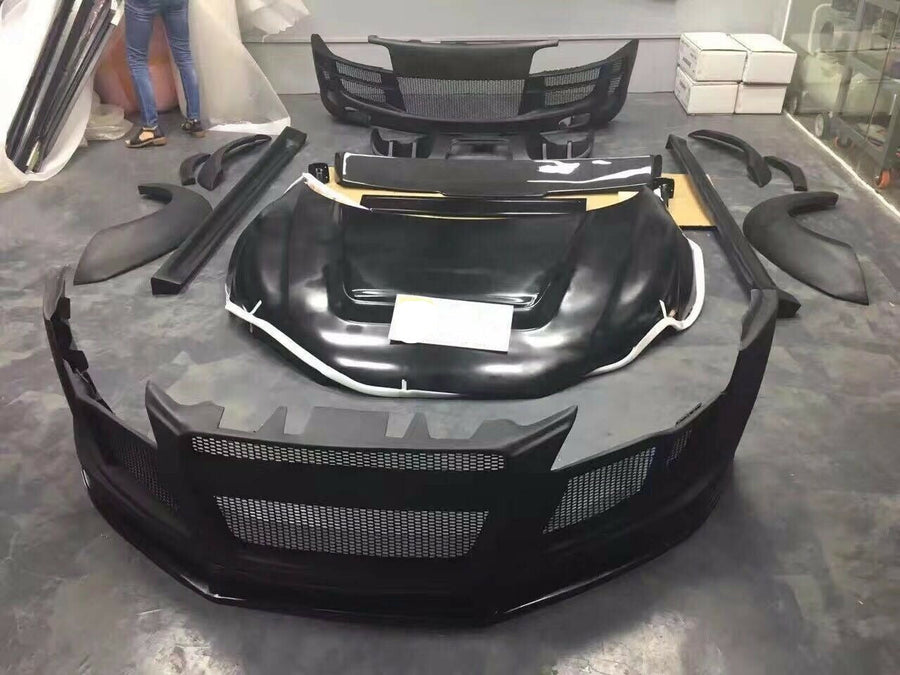 Buy Now WIDE BODY KIT FOR AUDI R8 TYPE 42 2006 - 2012 and upgrade car parts from SIR Tuning at the Best Price. Headlights, Tail lights, Bodykits, Navigations, body kit and more - Fast & Free Shipping within Europe, US & Worldwide.