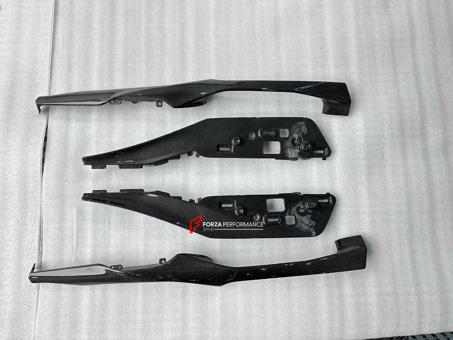 CARBON INTERIOR FRONT TUNNEL CENTER CONSOLE BOX for FERRARI 296 GTB/GTS