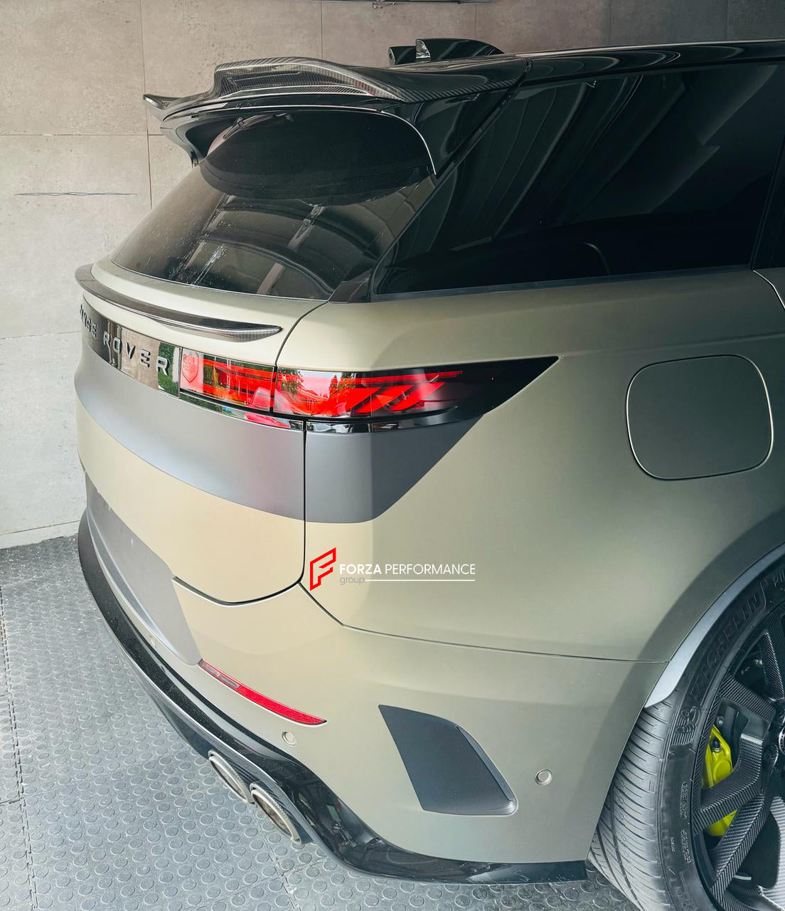 CARBON ROOF AND REAR SPOILER for LAND ROVER RANGE ROVER SPORT L461 2022+
