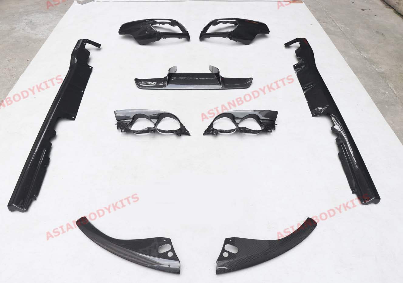 DRY CARBON FIBER BODY KIT for FERRARI 812 SUPERFAST 2017+ DIFFUSER SIDE SKIRTS