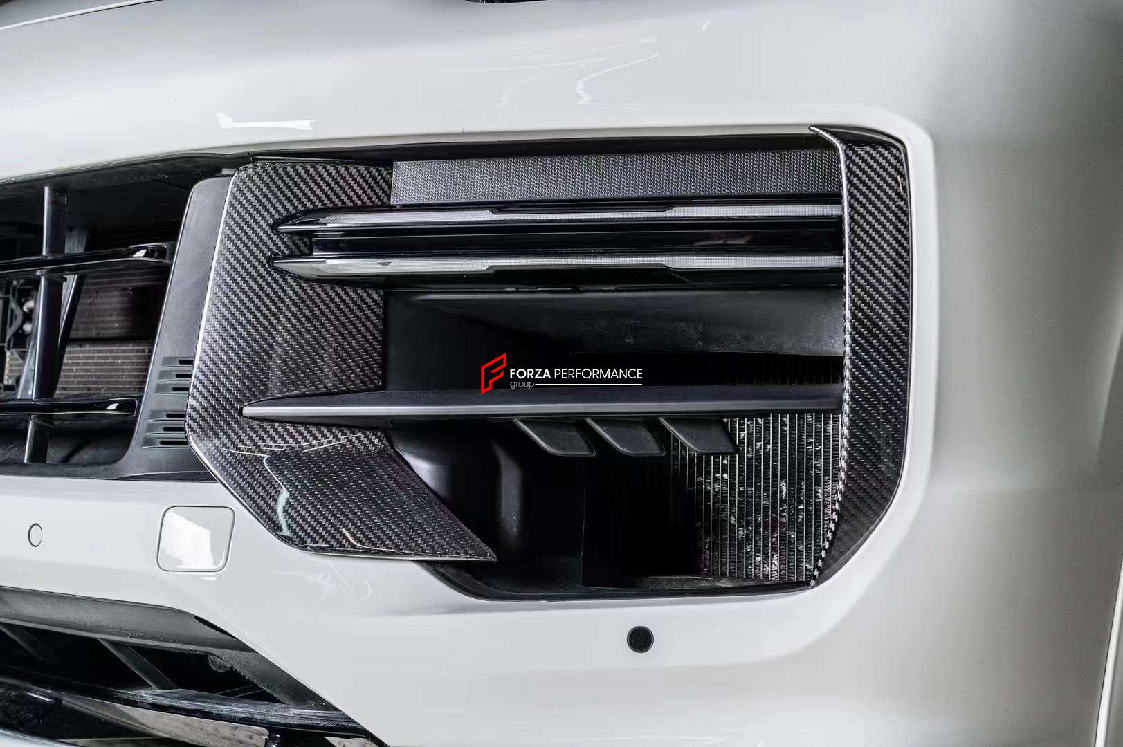 DRY CARBON FRONT BUMPER AIR VENT TRIMS for PORSCHE CAYENNE 9Y0.2 TURBO GT 2024