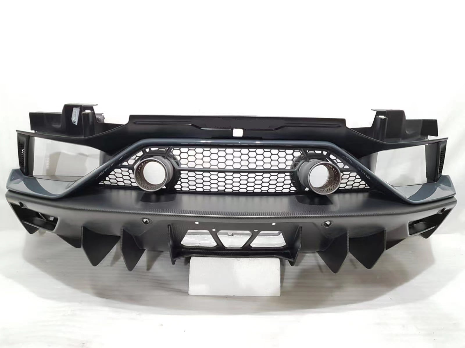 DRY CARBON CONVERSION BODY KIT for LAMBORGHINI AVENTADOR UPGRADE to LP 780-4 ULTIMAE FACELIFT