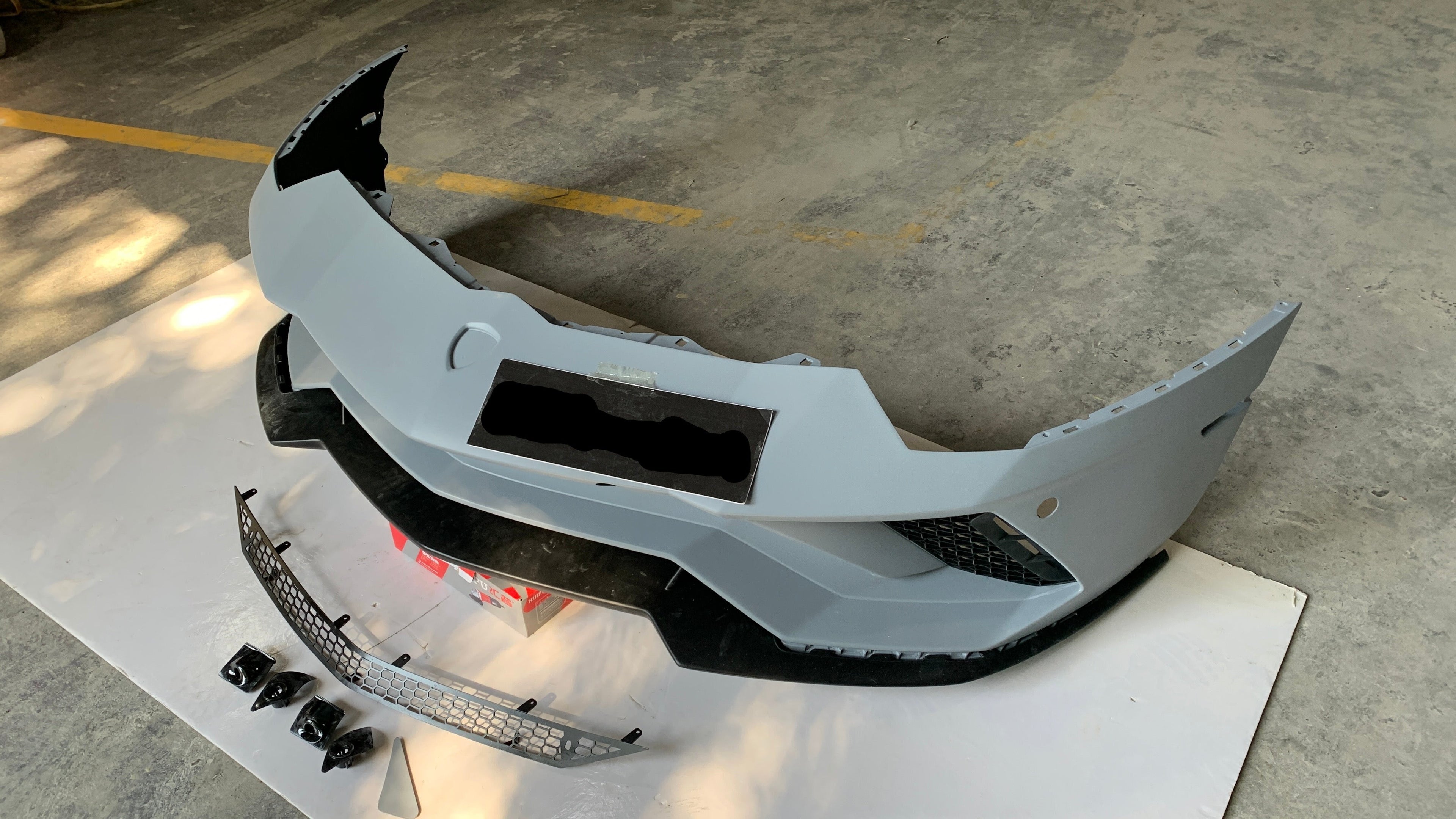 DRY CARBON CONVERSION BODY KIT for LAMBORGHINI AVENTADOR UPGRADE to LP 780-4 ULTIMAE FACELIFT