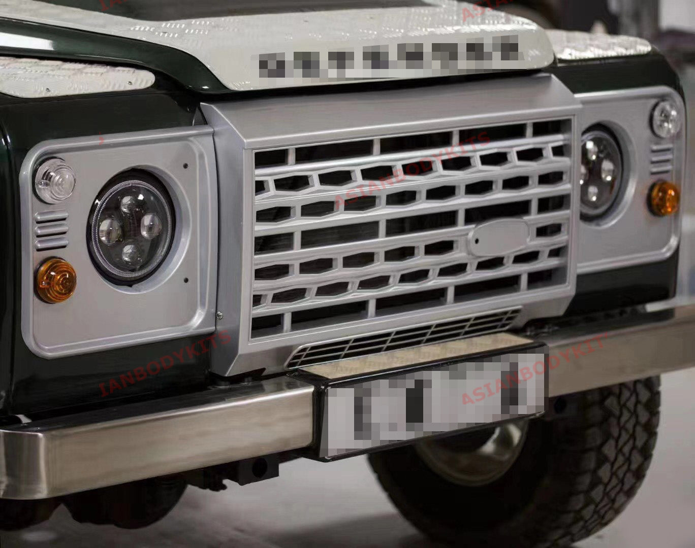 FRONT GRILLE for LAND ROVER DEFENDER 90 / 110 L316 2001 - 2017 (Silver)
