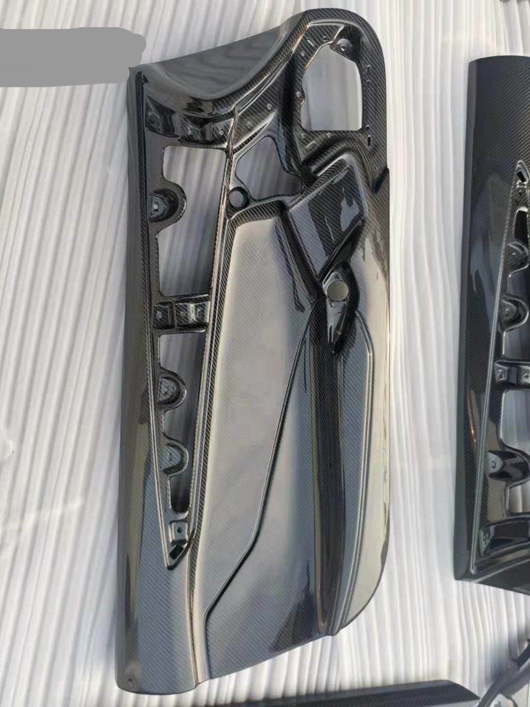 CARBON DOORS INTERIOR PANEL COVER BOARD FOR LAMBORGHINI AVENTADOR LP700