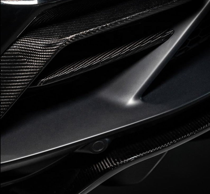 FORZA DRY CARBON REAR BUMPER TRIMS FOR LAMBORGHINI HURACAN EVO RWD
