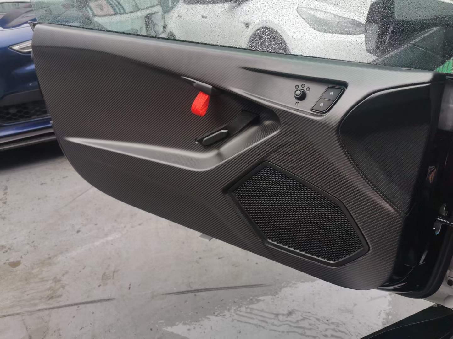 CARBON INNER DOOR PANEL FOR LAMBORGHINI HURACAN EVO UPGRADE TO HURACAN STO