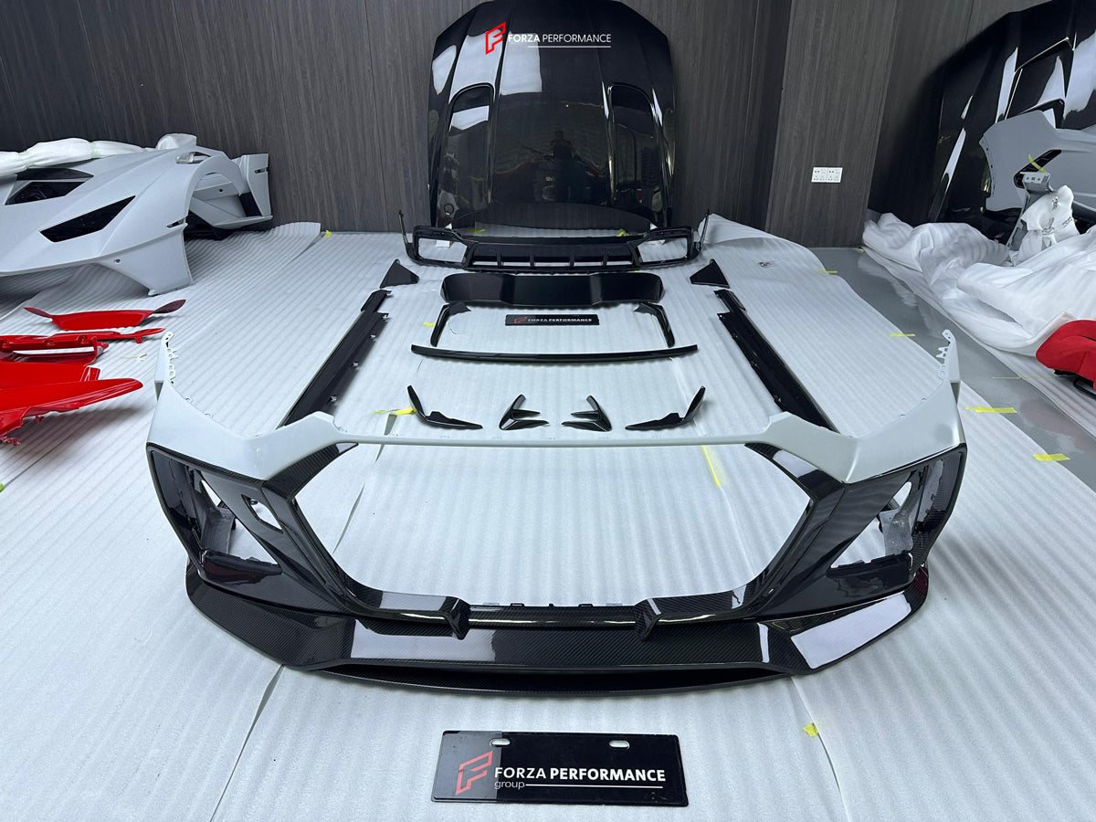 DRY CARBON BODY KIT WITH EXHAUST SYSTEM for AUDI RS6 C8