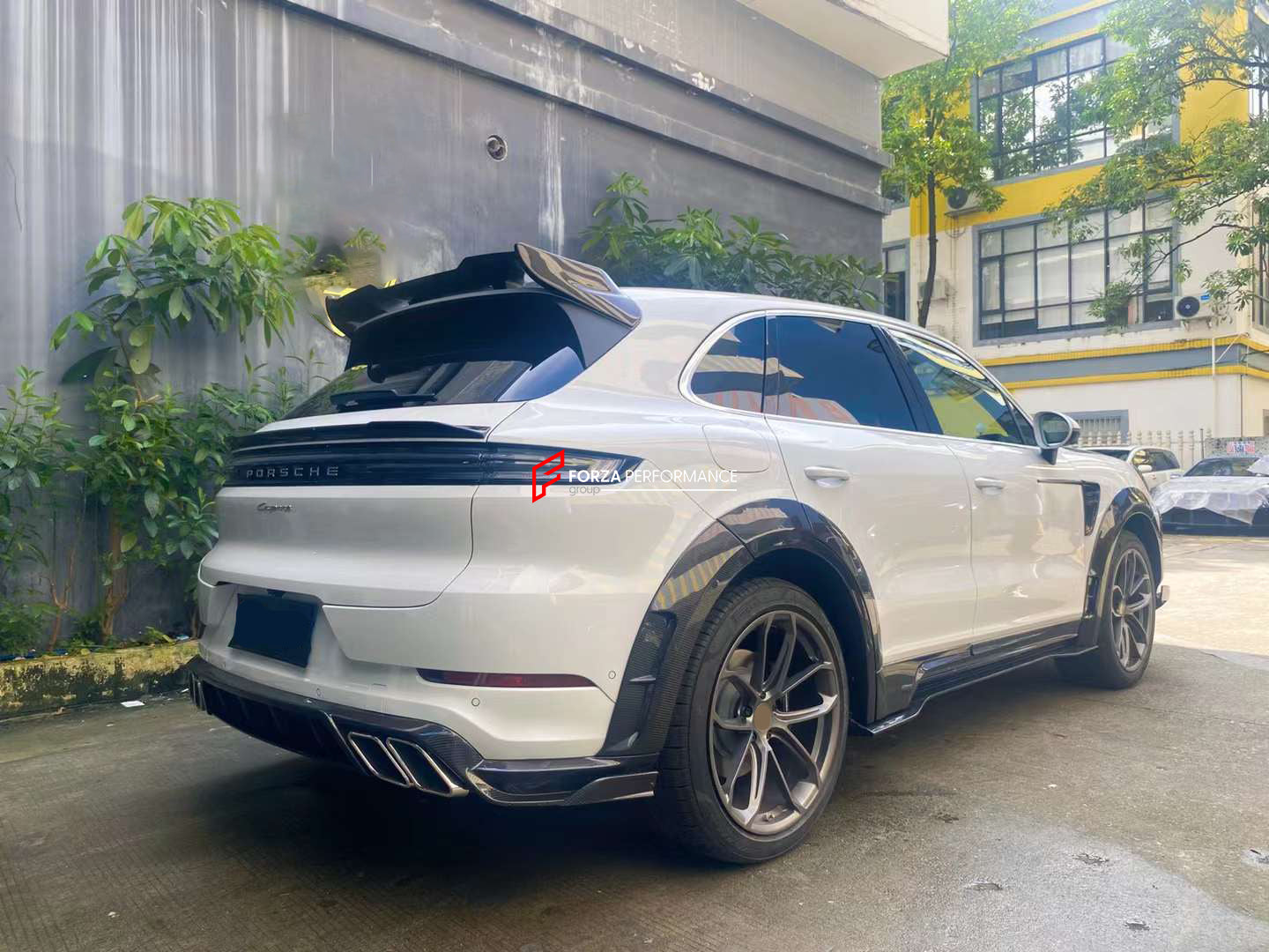 DRY CARBON BODY KIT for PORSCHE CAYENNE 9Y0 9Y0.2 FACELIFT 2023+