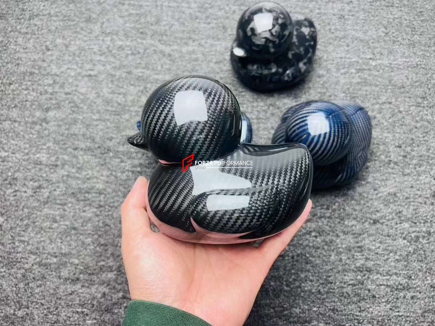 MULTICOLOR DRY CARBON | FORGED CARBON DUCKS