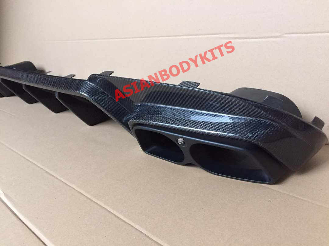 CARBON REAR DIFFUSER WITH EXHAUST TIPS for MERCEDES-BENZ E-CLASS AMG E63 W212