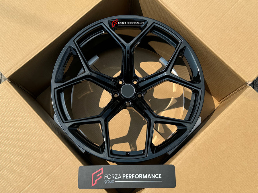 Buy Now 23 INCH FORGED WHEELS RIMS for AUDI RSQ8 2025 and upgrade car parts from SIR Tuning at the Best Price. Headlights, Tail lights, Bodykits, Navigations, Gallery and more - Fast & Free Shipping within Europe, US & Worldwide.