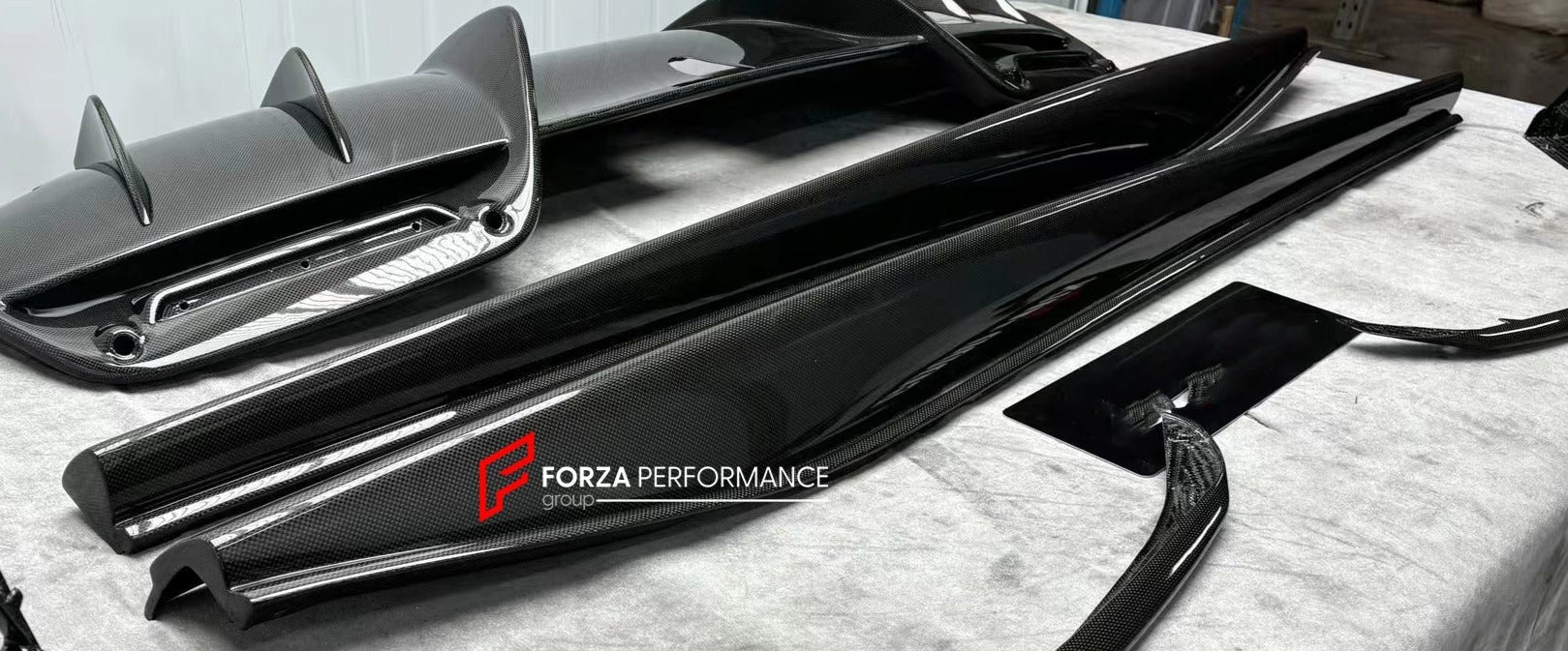 OEM DRY CARBON SIDE SKIRTS for FERRARI 296 GTS/GTB 2022+
